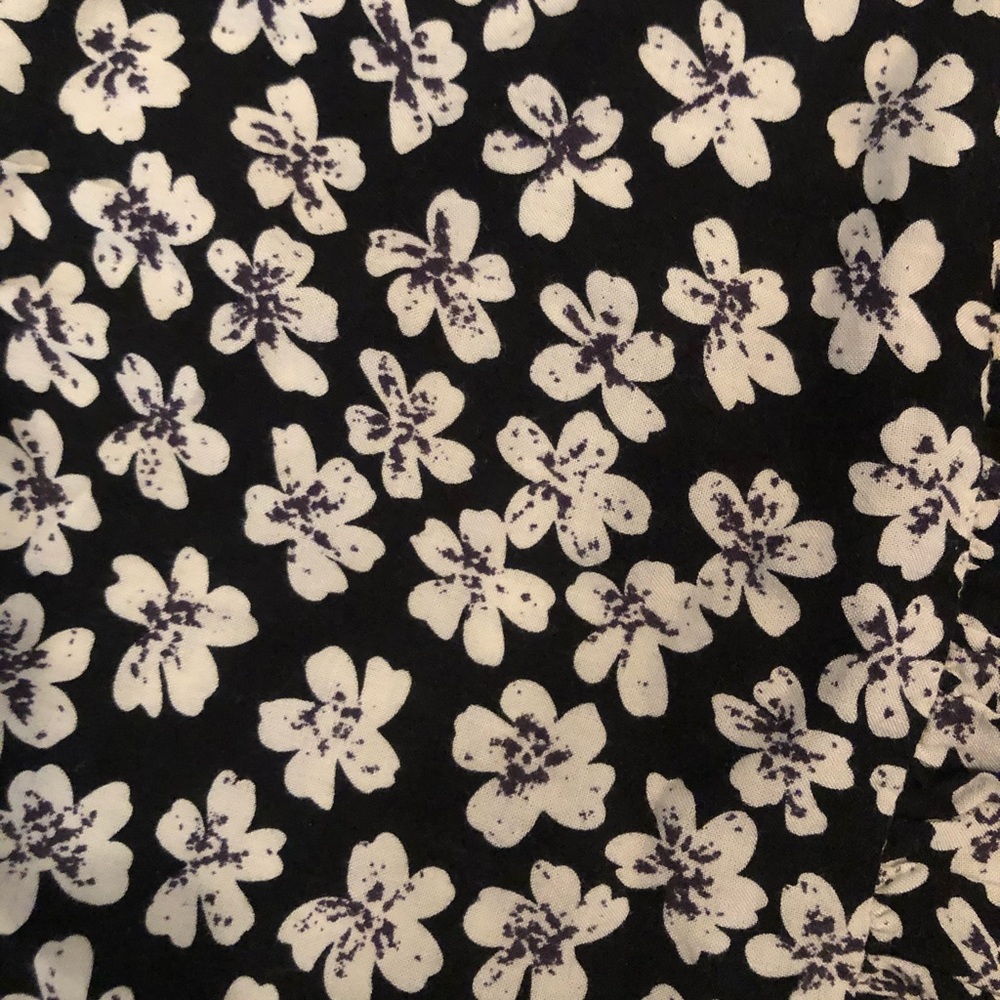 Brandy Melville Dress - Picture 3 of 4